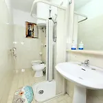 M450 - Marcelli, Delizioso Bilocale Con Patio * Marcelli