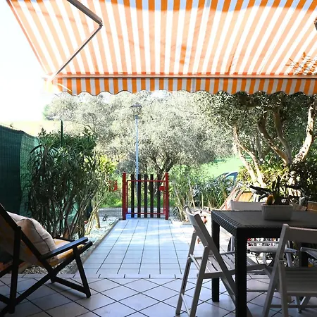 M450 - Marcelli, Delizioso Bilocale Con Patio * Marcelli
